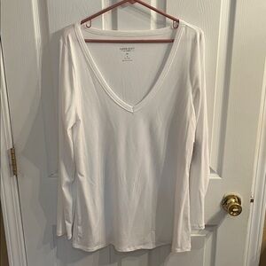 Torrid White Ribbed V-Neck Long Sleeve Top